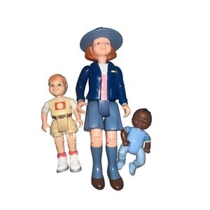 Vintage Fisher Price Loving Family Dollhouse 3 Figures Mom Baby Boy Brother